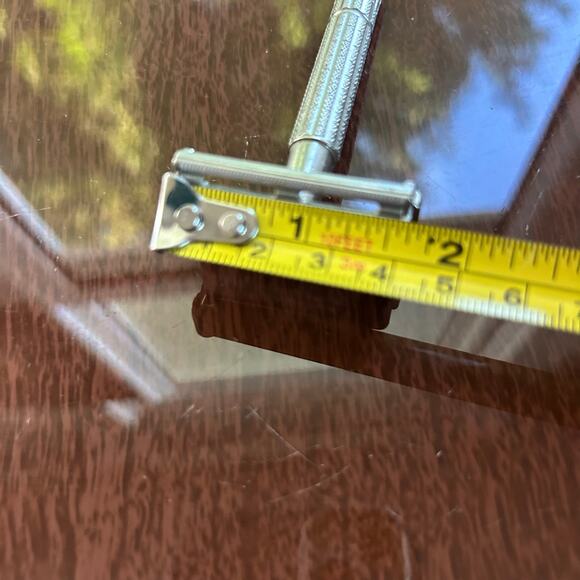 Vintage 1960s Gillette Super Speed Safety Razor - Picture 9 of 12